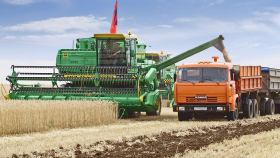 Ткачев: сбор зерна в России всегда будет не менее 100 млн тонн