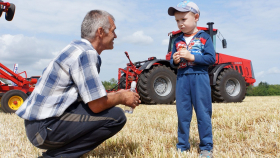Кооперативы станут поддержкой донским фермерам – Виктор Гончаров