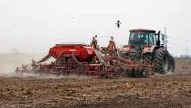В Ростовской области весенне-полевые работы перевалили за экватор