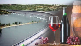 Кубань и Крым начали розлив вин, посвященных строительству моста в Крыму